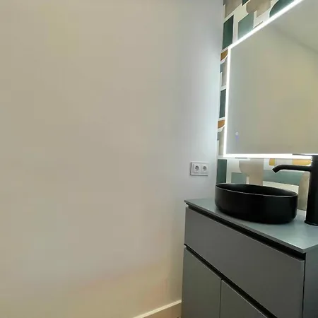 Apartment Dreams *